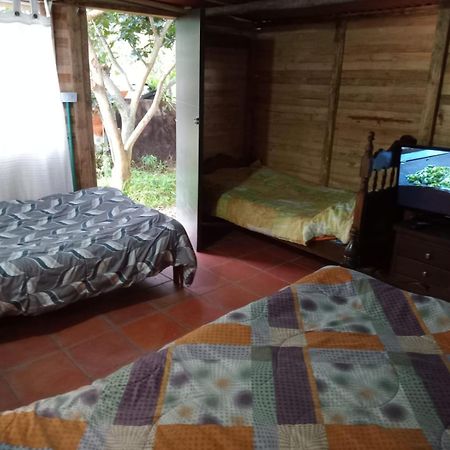 ビージャ・デ・レイバ Hospedaje Y Zona De Camping Pistachoゲストハウス エクステリア 写真