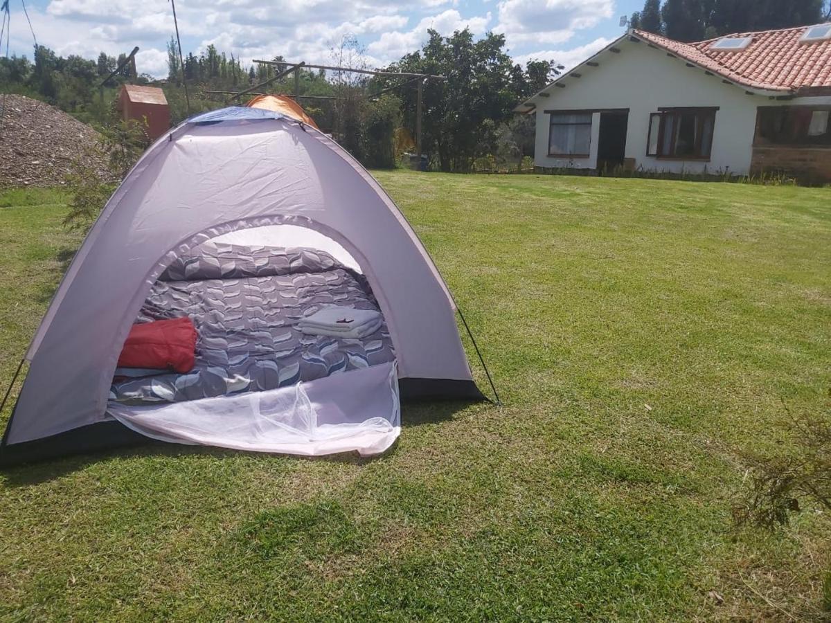 ビージャ・デ・レイバ Hospedaje Y Zona De Camping Pistachoゲストハウス エクステリア 写真